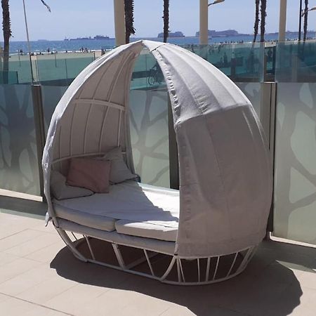 Luxury Beach Front Apartment With Pool Βαλένθια Εξωτερικό φωτογραφία