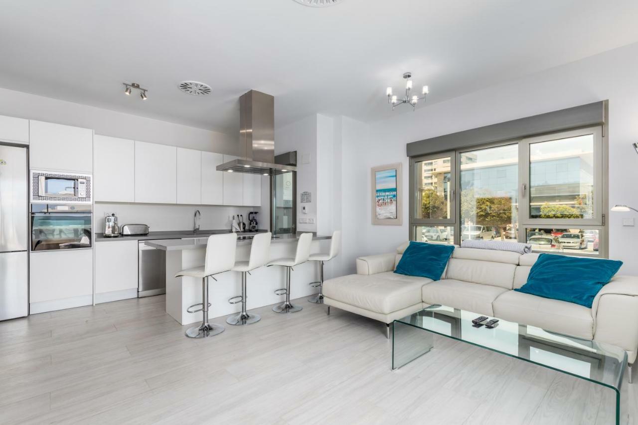 Luxury Beach Front Apartment With Pool Βαλένθια Εξωτερικό φωτογραφία