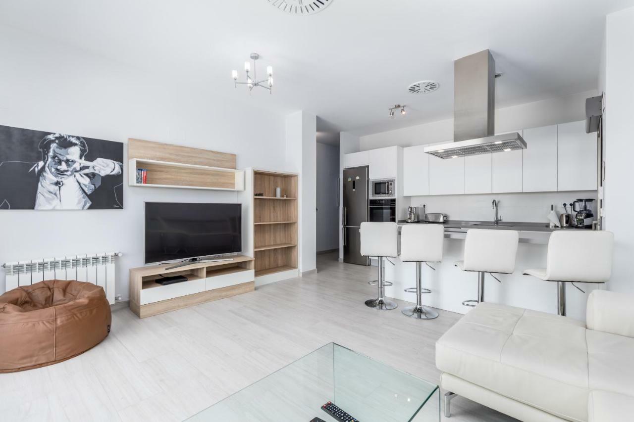 Luxury Beach Front Apartment With Pool Βαλένθια Εξωτερικό φωτογραφία